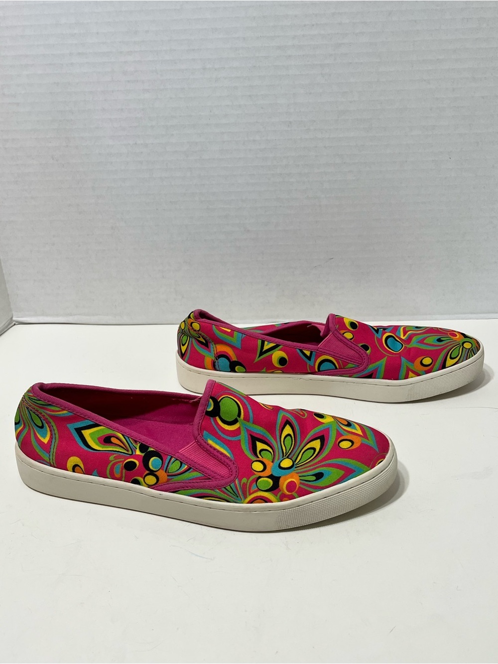 Loudmouth Vienna Women 10 M Multi Pink Shagadelic Slip On Shoes Sneakers Flats